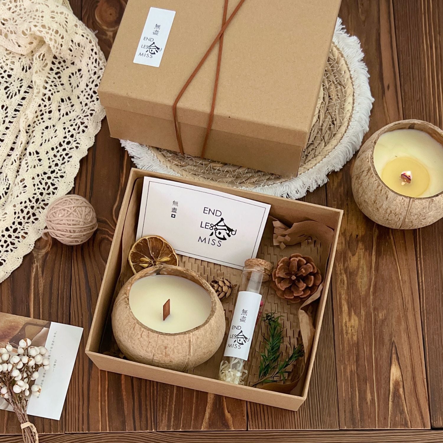 Coconut Scented Candle Gift Set for Women, Handmade Natural Soy Wax Aromatherapy Candles for Home Decor, Long Lasting Relaxing Fragrance for Living Room Bedroom, Birthday Christmas Housewarming Gifts for Her
